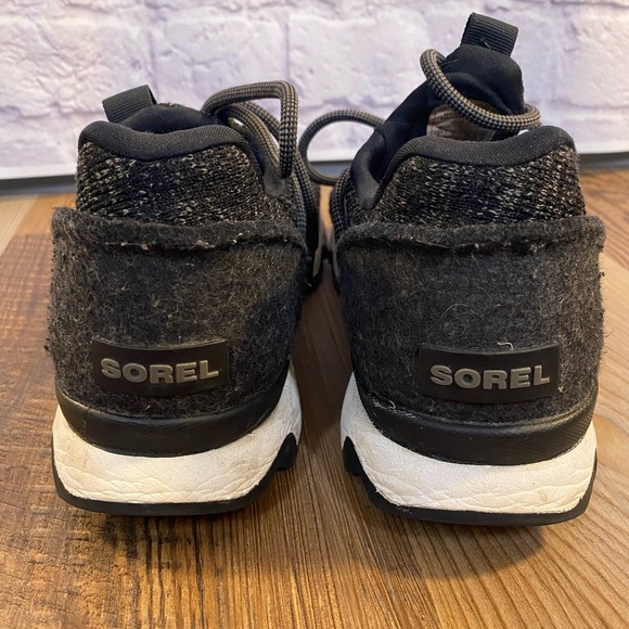 Sorel Kinetic Impact Women’s Sneakers Black/Gray Knit Unique Sole Design Size 9 - Picture 5 of 12